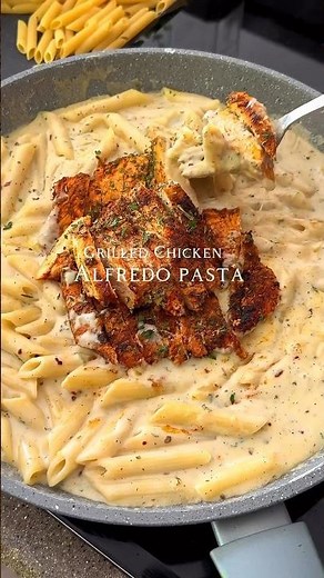 Grilled Chicken Alfredo Pasta