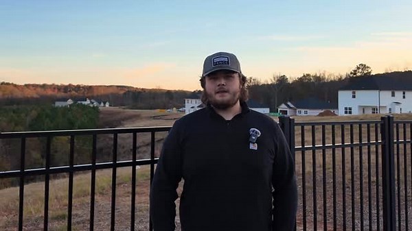 Check out our most recent vinyl fence install in Fuquay-Varina, NC. This was a mix of 6’ tall white vinyl privacy and 5’ tall black aluminum fencing. We proudly offer a 5 year craftsmanship warranty on both products. Schedule your free quote today! 919-839–9903☎️ Northstatefence.com💻 | North State Fence Builders