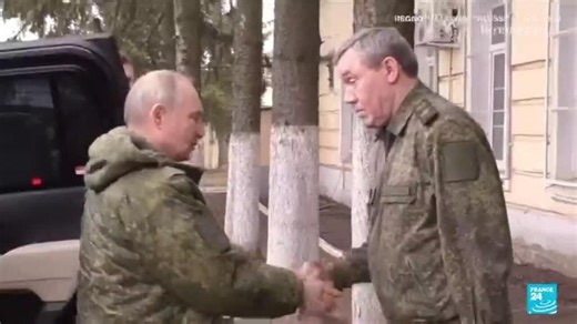Vladimir Poutine rend visite aux troupes russes dans la région de Koursk