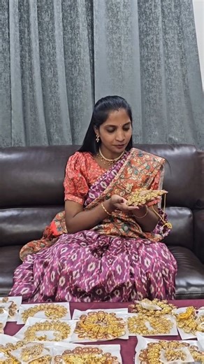 Padma Priya collections on Instagram: "Multi color lakshmi long bottu haram @Rs-2595 free shipping Multi color lakshmi short bottu haram @Rs-1950 free shipping White color lakshmi long bottu haram @Rs-2795 free shipping Multi color swan long bottu haram @Rs-2250 free shipping Multi color swan short bottu haram @Rs-1399 free shipping White color swan long bottu haram @Rs-2495 free shipping NO COD #premiumquality #bestqualityproducts For orders WhatsApp us on 9063901563 #imitationjewelry #indianfa