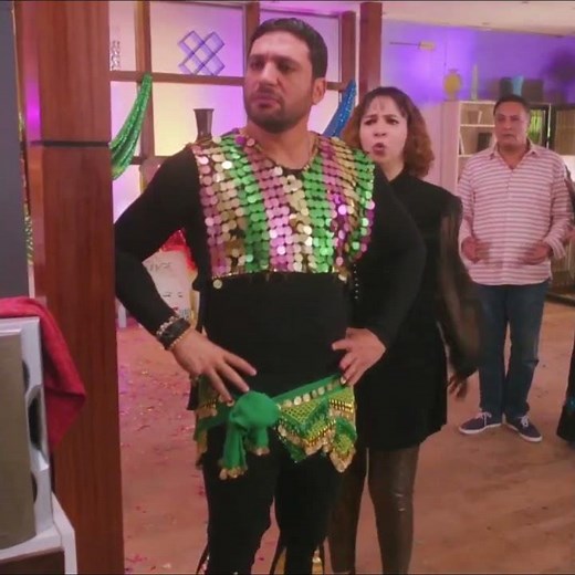 لما حد يقول قدام عصفورة الشركة أنه بينقل الكلام 😂🫣| زنقة ستات