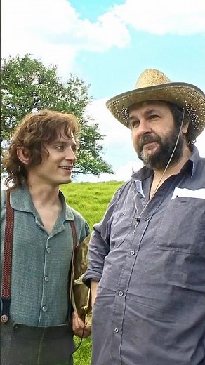 Elijah Wood’s WHOLESOME return as as Frodo in the Hobbit will melt your heart ❤️