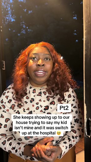 🚨 She kept showing up at our house saying my child wasn’t really mine and was switched at the hospital… 😳 At first, we thought she was crazy. But then she started saying things she had no way of knowing. Now I’m questioning everything… 👀 What would YOU do if a stranger showed up making this claim? 🤔👇