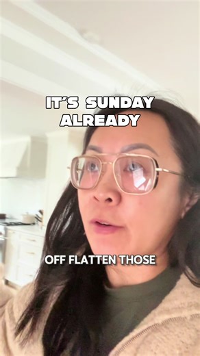 Hope everyone is having a relaxing Sunday and unplugging from the world a bit but also brace yourself for a absurd snowstorm and possible tornadoe in the North East. #justASunday #momcomedian