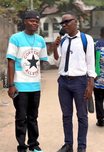 Hugo a un incroyable talent caché 🔥 @benji4 @Herman Amisi voici un talent à encadrer 🙌 #hugorams #talent