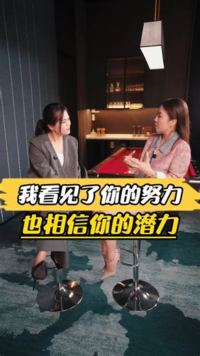 LKN AC Group on Instagram: "我们来看看 Yen Ching 心中的创办人 Angie Chan，是怎样的一位领导者。 Angie Chan 不只是事业做得出色，她更懂得在拼事业的同时，兼顾家庭，把事业与家庭都经营得很好。👩‍💼❤️👨‍👩‍👧‍👦 无论再忙，她都会抽出时间，帮助那些愿意努力、有潜能的伙伴。 她从不会把任何一个人丢在一旁。 正因为这份责任感与真心，团队才能一步一步越做越大。📈 因为创办人始终相信—— 带团队，不只是带业绩，而是带人。 用真诚对待每一位伙伴， 用行动维持每一段关系。 这，就是大家愿意跟随她、一起走得更远的原因。✨ Let’s take a look at how Yen Ching describes our founder, Angie Chan, as a leader. Angie Chan is not only successful in her career, but she also knows how to balance her business and family life beautifully