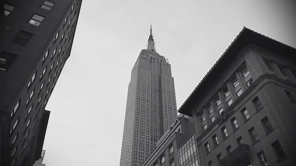 How a B-25 Bomber Crashed Into the Empire State Building