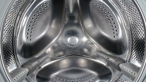 Blistava perilica rublja uz tri jeftina sastojka: Stručnjakinja podijelila vrhunski trik za održavanje | Riportal