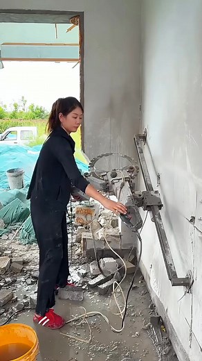 90K views · 367 reactions | Wall Cutting Machine #ConstructionTools #WallCuttingMachine #ConcreteWork | Sevier County Medical Center | Facebook