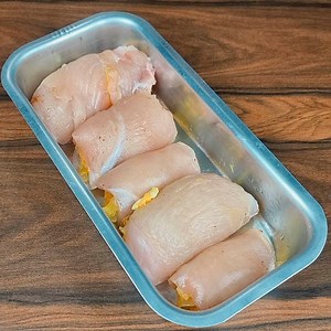 148K views · 701 reactions | Surprise your family with this stuffed chicken. It’s easy to prepare and tastes delicious. LOOK | Recipes for You | Facebook