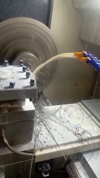 Turning and Thread Cutting Techniques on CNC Lathes