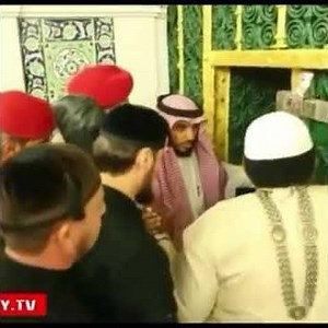 Chechen president enters the noble chamber of Rasoolullah sallallaho alayhi wasallam