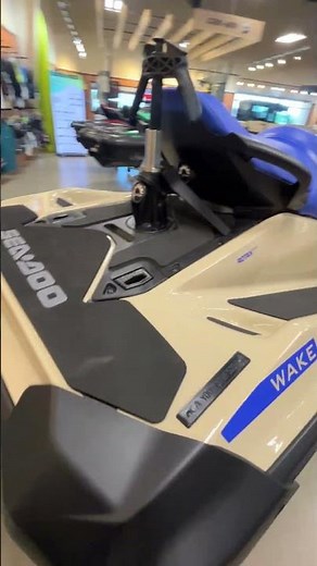 2025 SEA-DOO Wake™ 170 BRP Premium Audio, iDF, iBR WALK AROUND