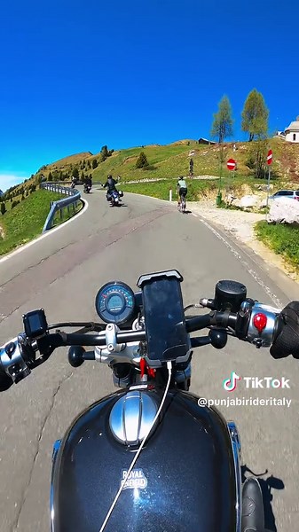 Explore the Italian Dolomites in Val Gardena