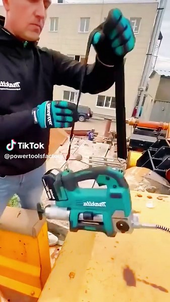 Power tools factory direct wholesale, buyers enjoy preferential treatment for large quantity #technology #tool #foryou #sourcefactory #electrictools #fyp #fypage #greasegun #lasting #longlastingandefficient #electricplaner #să #永康越海 #wholesale #factory #powertools #electricscissors #worthwhile #goodthing #jigsaw