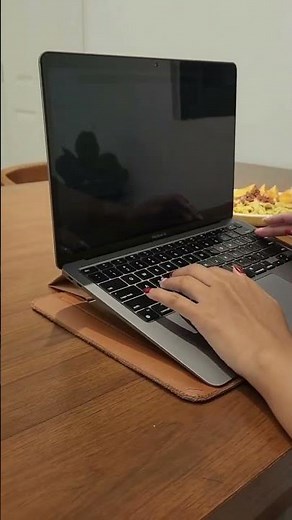 The Ultimate Laptop Privacy Screen – Perfect for Work & Travel