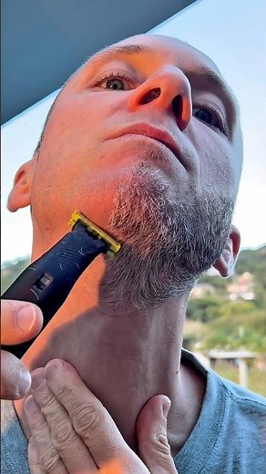 "Shaving Secrets Revealed: This Beard Trimmer Shocks!"