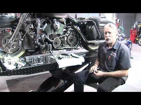 How to Do an Oil Change on a Harley Davidson Road King