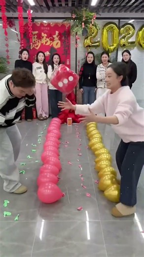 🇺🇸2026 New Year Balloon Dice Challenge Game 🎈🎲 | Office Party Fun Game