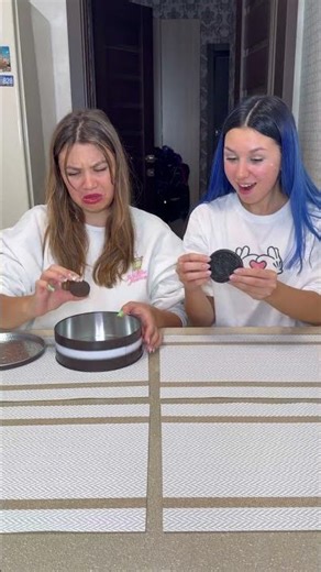 Giant chocolate cookie vs small jelly cookie 😂 #shorts Best video by Hmelkofm