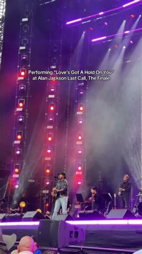 What an honor to sing one of my favorite Alan Jackson songs at his finale show