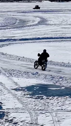 Moto On Ice Must See Ice racing Bikes On A Beautiful Ice Track part 4 #iceultra #ice #icedrive #snow