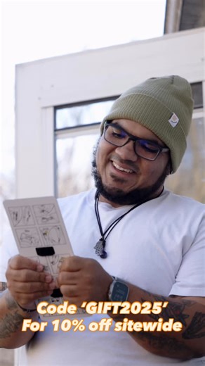 LemurStrap: The Most Innovative Camera Strap in Decades | 🎄🎁🕎🎅 Tis’ the season to give the gift of upgraded camera gear to any photographer in your life! Whether for a pro or amateur, shooting... | Instagram