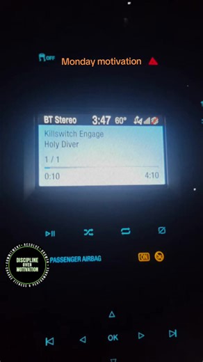 Comfort is the enemy. Instant gratification is the trap. Discipline is the way out. This isn’t just training my body it’s rebuilding my mind. Over 40. Training in solitude. Choosing discipline over excuses, consistency over chaos, and growth over comfort. This is mental health. This is healing through structure. This is showing up daily when no one is watching. Train with intention. Build quietly. Live strong. #FYP #Discipline #healingjourney #fitlife #colorado