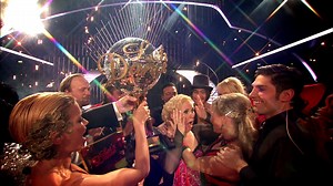 47K views · 1K reactions | Wer war denn bisher der beste aller Tänzer in zehn Staffeln "Let's Dance"? Das und viele weitere Geheimnisse lüften wir heute um 20.15 Uhr :) | Let's Dance | Facebook