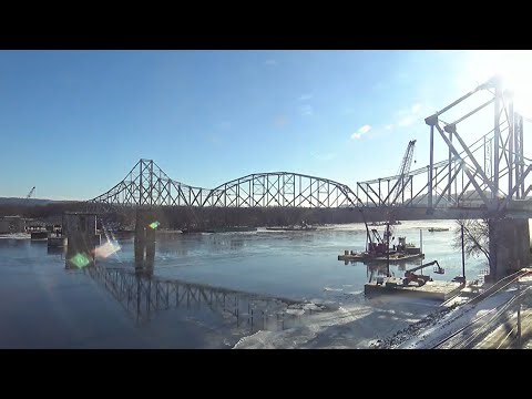 EarthCam Live: Mississippi River Bridge Demolition