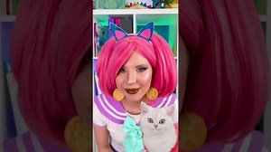 Meowzy Smart Cat-Girl!! 😻 She knows how to sneak sweets 🐾🍫 #cat | Meow-some