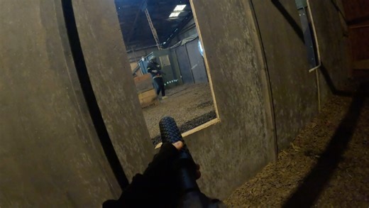 爆改后的aap01下场全面压制对面MP7和M4A1