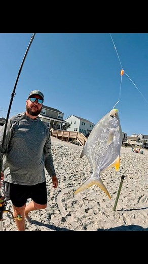🎣 THE SINKER GUY — CHECK THIS OUT! 💥 If you’ve been wondering what makes The Sinker Guy’s gear stand out… this video says it all. From the craftsmanship to the durability to the way his sinkers HOLD BOTTOM when others wash out — The Sinker Guy is on a different level. 🔥 Built tough. Designed smart. Proven in real surf. Hit play and see why anglers all along the coast trust his gear day in and day out. 👉 Watch the video, give it a share, and tag a buddy who needs an upgrade! #TheSinkerGuy #Su