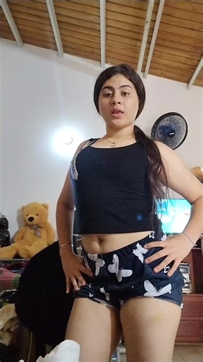 Videos de NINI 🍓👸🏼 (@nini._.1516) con “sonido original - 10-2✌🏻”