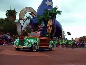 35K views · 1K reactions | Disney Stars and Motor Cars Parade at Disney-MGM Studios in 2004! #ThrowbackThursday | See WDW | Facebook
