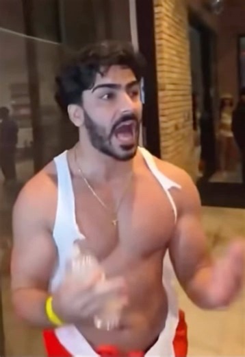 Connor Mooneyhan (rawdogmoon) taking his shirt off, flexing and getting his beaters ripped for more than 2 minutes #connormooneyhan #rawdogmoon #whitetanktop #muscles #prank