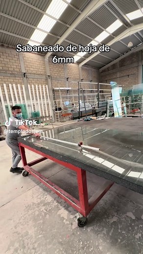 Vidrio templado en acción: Sabaneado de 6mm