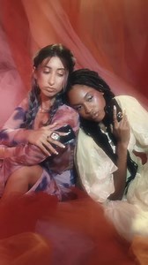 It's a grip. It's a stand. It's a Little Life Changer. Just expand to use and push to collapse. Simple. | PopSockets