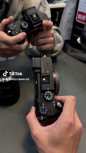 Sony A73 hoặc A7C: Nên Chọn Máy Nào?