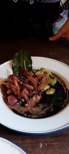 4.5K views · 118 reactions | After chatting about thai kitchen. Somehow my husband got himself on TV. A television food show chatting with the artist//chef of the Samui food exhibition on the hip & trendy Song Wat road in Bangkok. Oh how we laughed seeing this. The new Keith Floyd he says ? The full edited one with TV camera should be interesting  藍 | Thai kitchen Kirkcudbright | Facebook