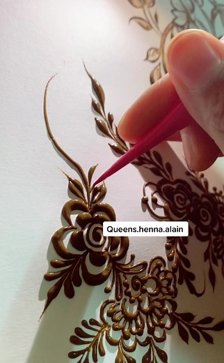 Queens.henna.alain على TikTok