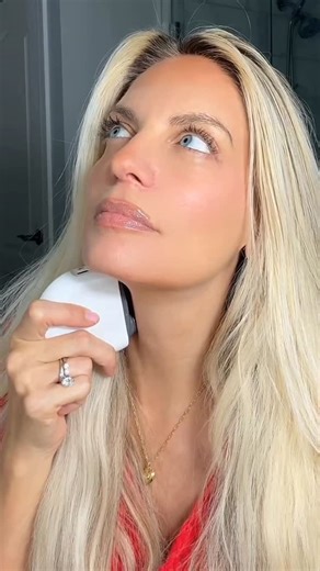 Jenniepinky143 | AD This is my little secret to keeping me energized all year long! Truvaga plus stimulates the Vagus nerve which helps support better sleep... | Instagram