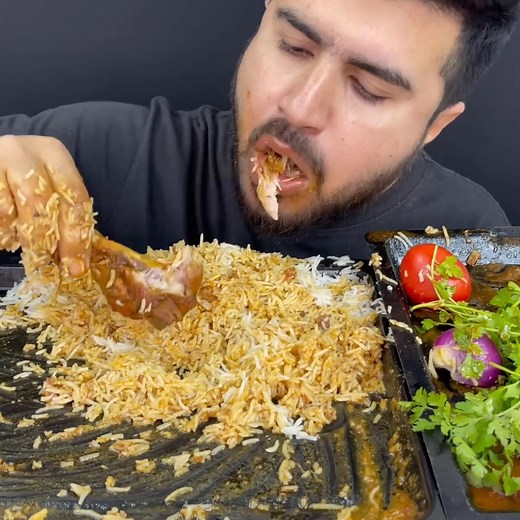 66K views · 1.8K reactions | ASMR; EATING SPICY MUTTON CURRY SPICY CHICKEN CURRY | Eating ASMR | Facebook