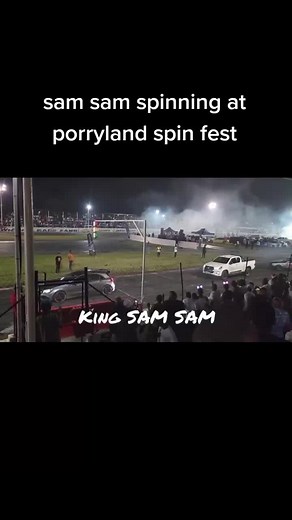 Sam Sam Spinning at Porryland Spin Fest