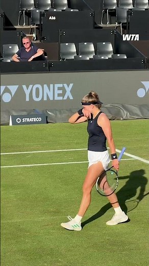 Karolina Muchova breezes into the quarterfinals dropping just 2 games! #wta #tennis