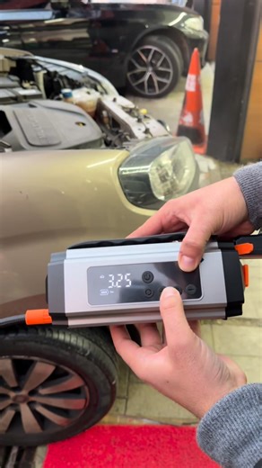 🔋🚗 12.000 mAh Akü Takviye & Lastik Şişirme Cihazı – Sadece 2.750 TL! Aracınız yolda kalmasın! 12.000 mAh güçlü bataryaya sahip akü takviye ve lastik şişirme cihazımız, hem akü bitmesine karşı güvenli bir çözüm sunar hem de lastiklerinizi pratik şekilde şişirmenizi sağlar. ✅ Akü takviye özelliği ✅ Lastik şişirme (hava kompresörü) ✅ Taşınabilir, güçlü ve çok amaçlı kullanım ✅ Araç, motosiklet ve günlük kullanım için ideal 📍 Elden Teslim & Deneme İmkânı İsteyen müşterilerimiz, İstanbul Sancaktep