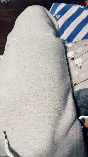 How to remove the fuzz off your pants 👍