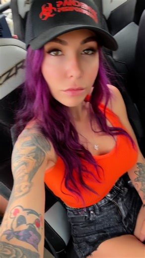 Out here at Rednecks with Paychecks Offroad🤘🏽 Hope everyone is ready to PARTY and ride tonight with me!! Can’t wait!! Let’s go 🔥 | Kelsey Lynn