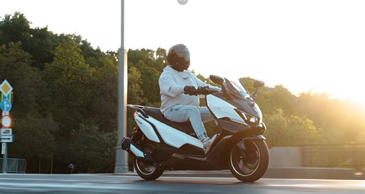 Cyclone RT3S: максискутер-универсал для города