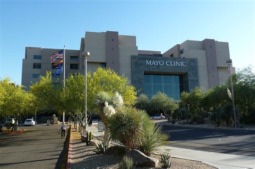 Hawaii Valley Fever Patient Clings To Life At Phoenix Mayo Clinic